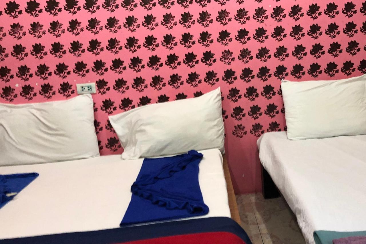 Oyo 1146 Paris In Bangkok Hotel Buitenkant foto